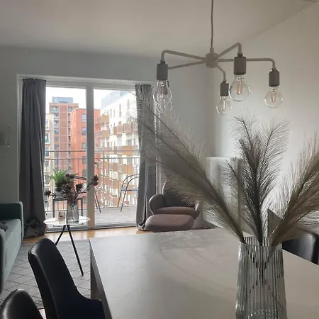 Modern One-bedroom With A Balcony In Orestad