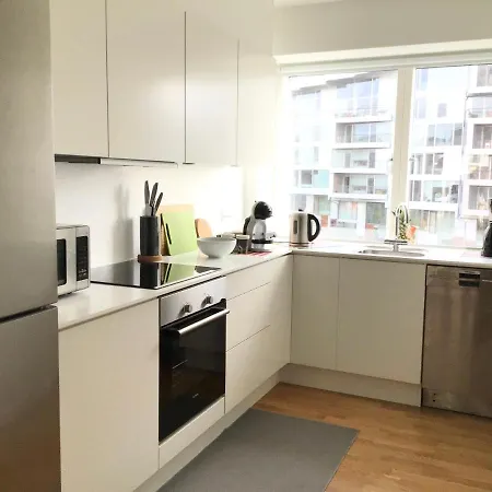Modern One-bedroom With A Balcony In Orestad קופנהגן
